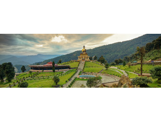 Explore the Himalayan Splendor: Book Sikkim Darjeeling Package Tour in Summer with NatureWings