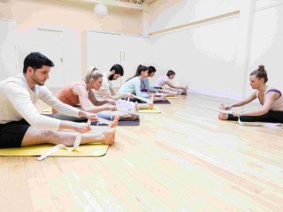 Gnosis Medical Yoga in Pune – Top Online Yoga Instructor Certification