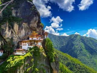 Book Bhutan Package Tour from Bagdogra Airport from Adorable Vacation - Best Offer, Book Now!