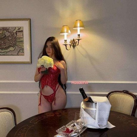 low-rate-call-girls-in-iffco-chowk-delhi-9-3-5-4-0-6-5-8-5-1-big-0