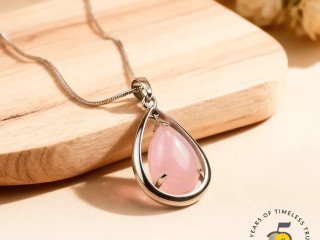Rose Quartz Pendant – Healing & Stylish Jewelry
