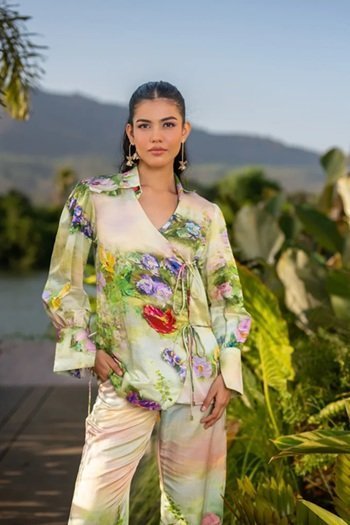 trendy-stylish-tops-designs-big-0