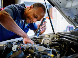 Auto Body Specialists in Temecula - Call us (951) 506-2886