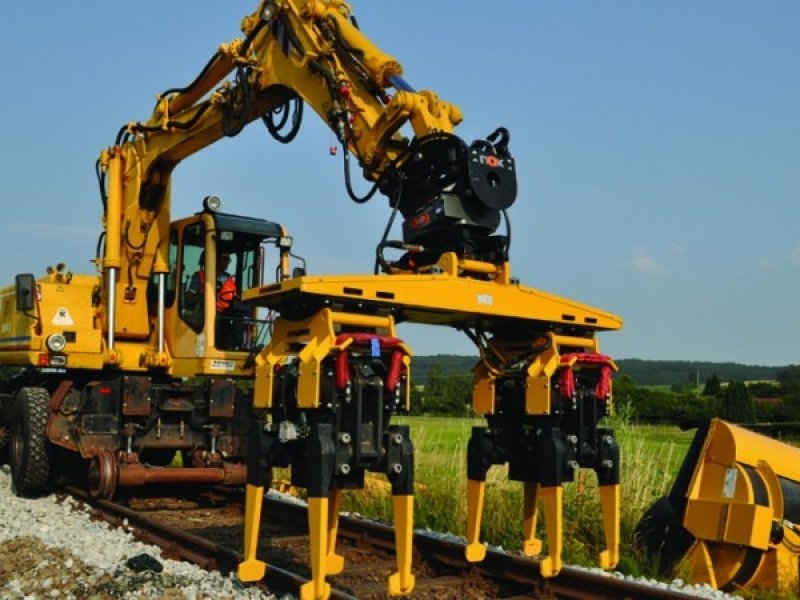 explore-railcar-mover-systems-for-railway-maintenance-projects-mitchell-railgear